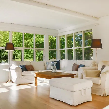 With Hot Tub Ix Holiday home